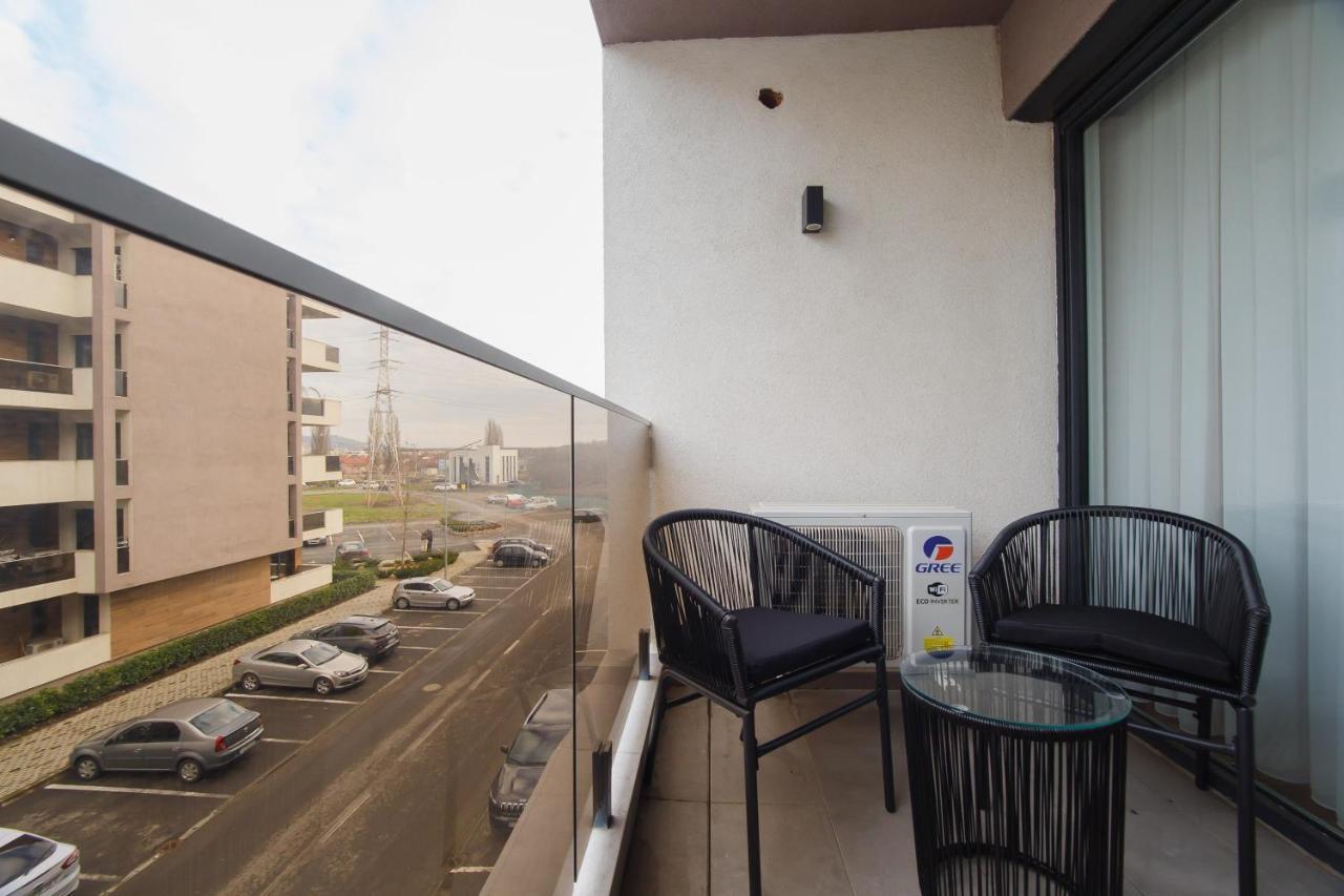 Chocolate Delight At West Residence Oradea Εξωτερικό φωτογραφία