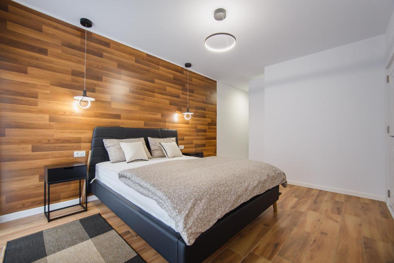 Chocolate Delight At West Residence Oradea Εξωτερικό φωτογραφία