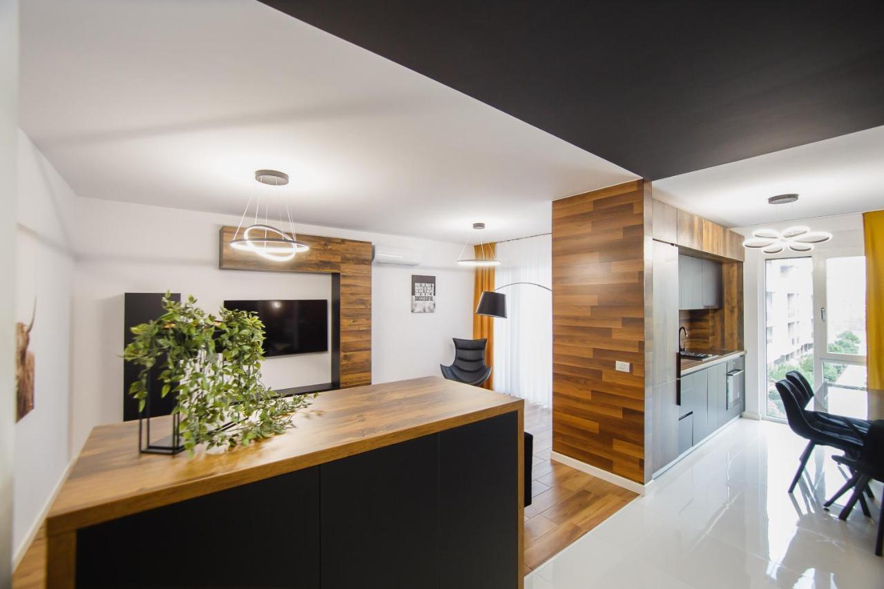 Chocolate Delight At West Residence Oradea Εξωτερικό φωτογραφία